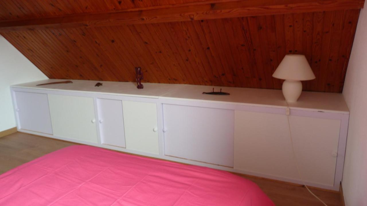 Maison De Vacances Pour 6 Personnes Avec Piscine Lainsecq Buitenkant foto