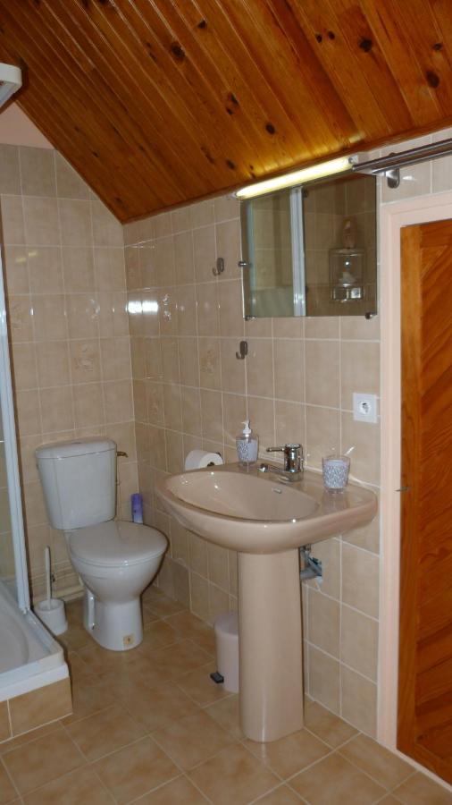 Maison De Vacances Pour 6 Personnes Avec Piscine Lainsecq Buitenkant foto